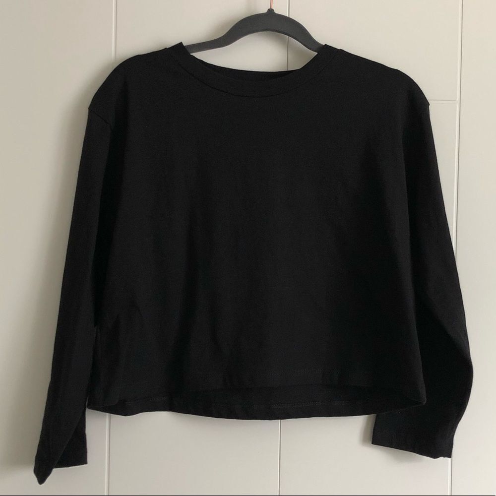 3/$25 American Apparel Black Boxy Longsleeve Tee - Picture 2 of 4